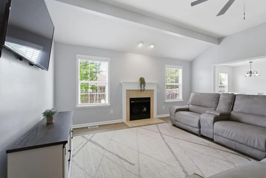 301 Harlan Drive Nicholasville KY 40356
