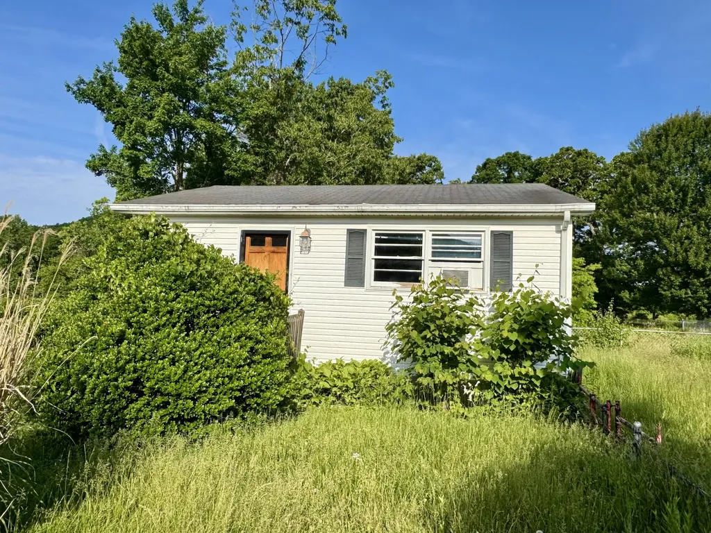 2171 Scaffold Cane Road Berea KY 40403