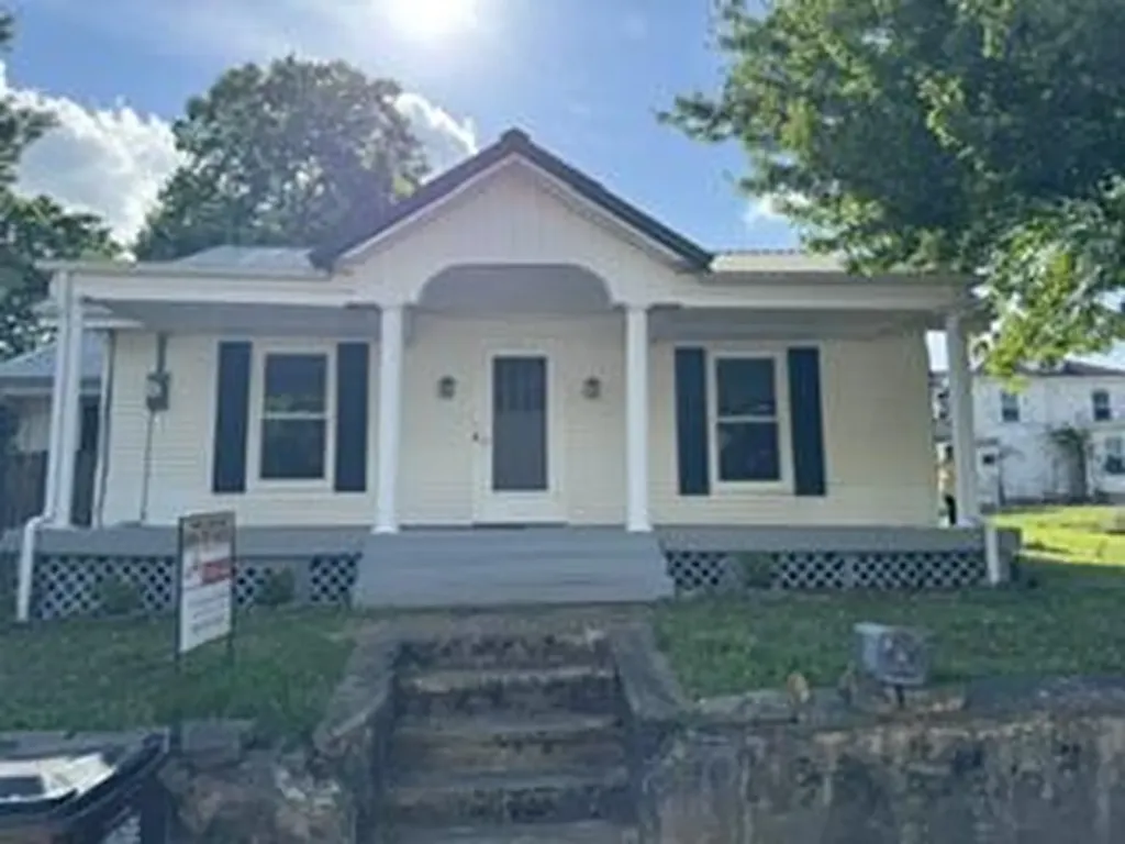 1985 Thatchers Mill Road Paris KY 40361