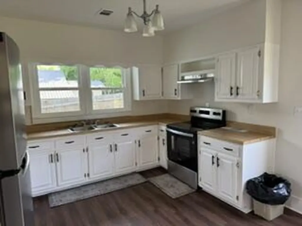 1985 Thatchers Mill Road Paris KY 40361