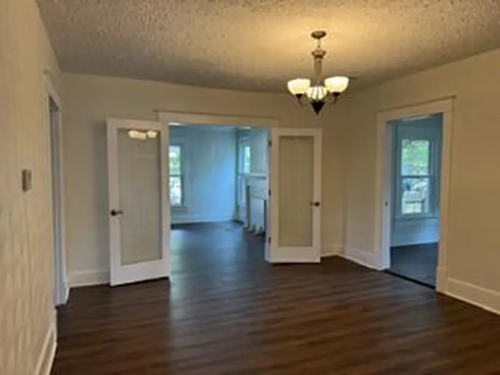 1985 Thatchers Mill Road Paris KY 40361