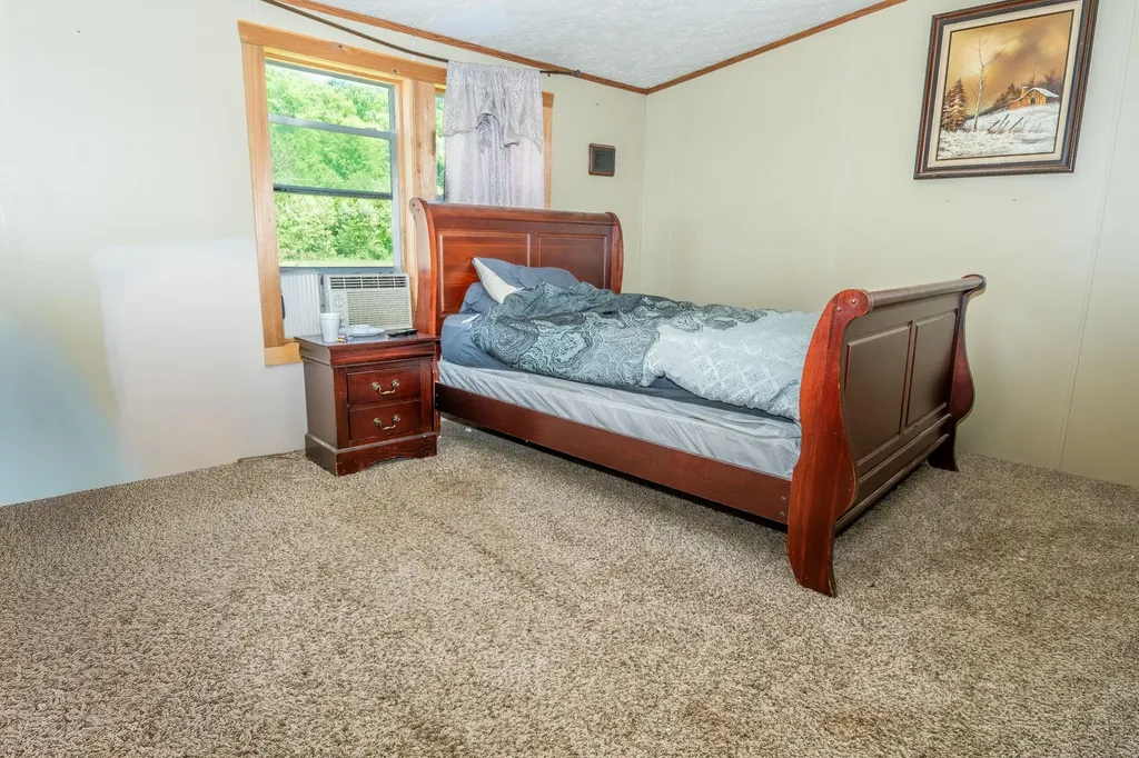 153 R Vancleve Road Campton KY 41301
