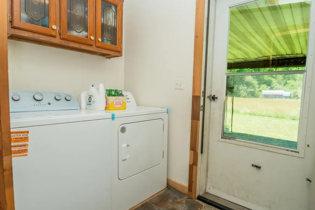 153 R Vancleve Road Campton KY 41301