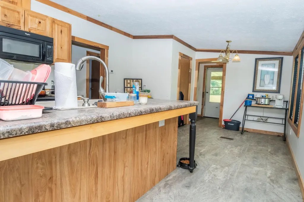 153 R Vancleve Road Campton KY 41301