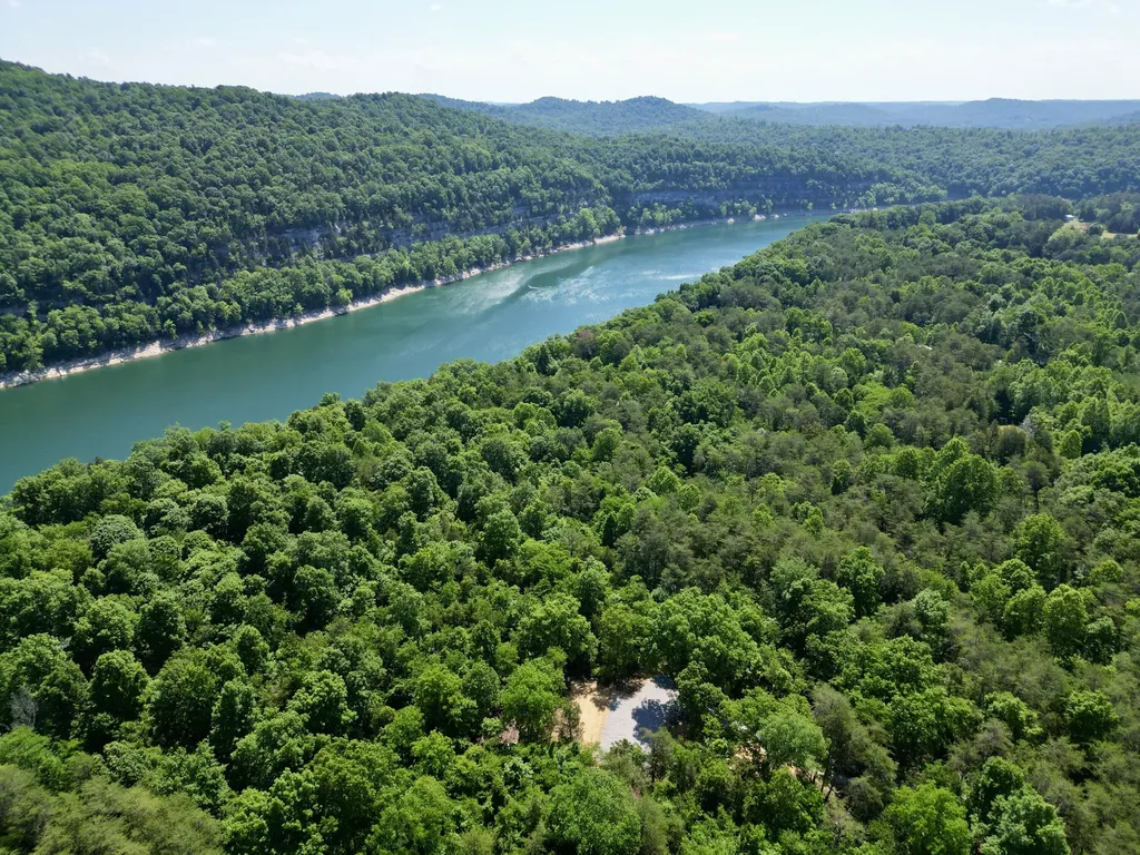 Lot 14 Buck Tail Drive Burnside KY 42519