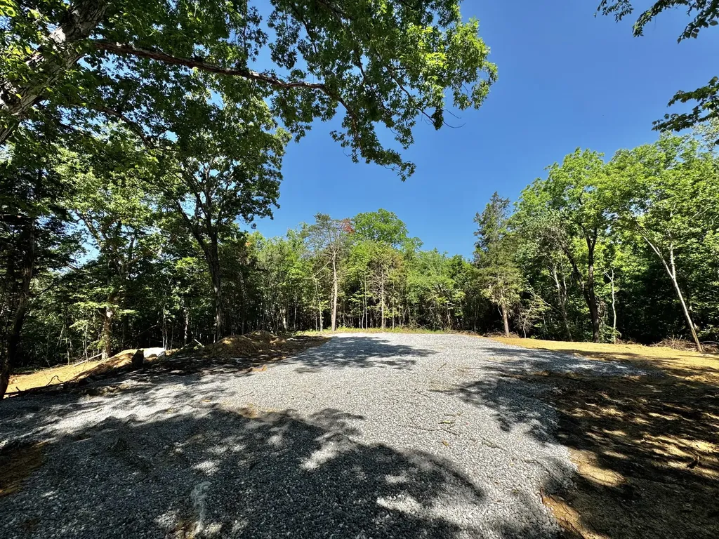 Lot 14 Buck Tail Drive Burnside KY 42519