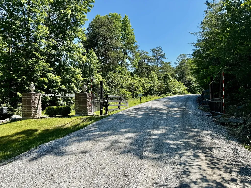 Lot 14 Buck Tail Drive Burnside KY 42519