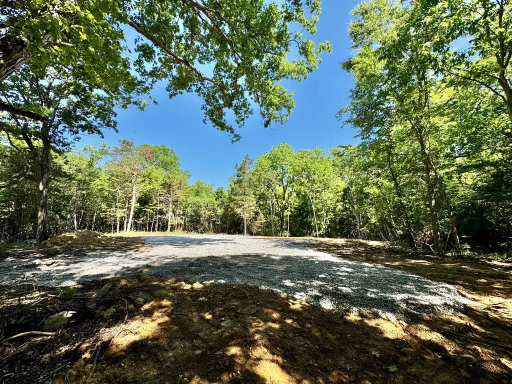 Lot 14 Buck Tail Drive Burnside KY 42519