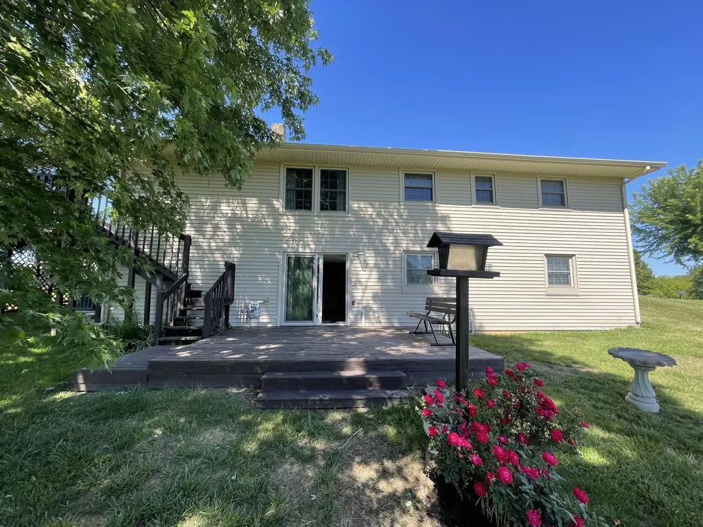 561 Old Whitley Road London KY 40744