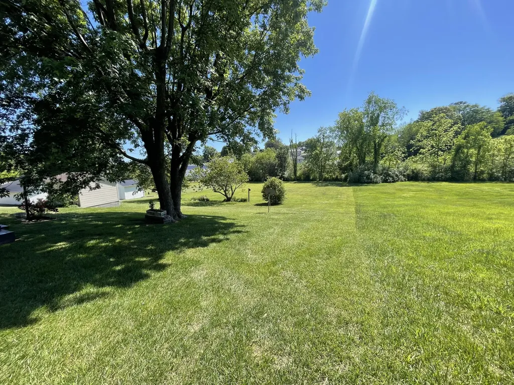 561 Old Whitley Road London KY 40744