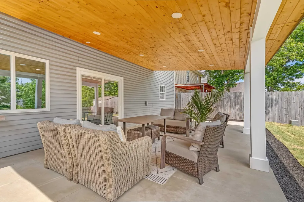 136 Baybrook Circle Nicholasville KY 40356