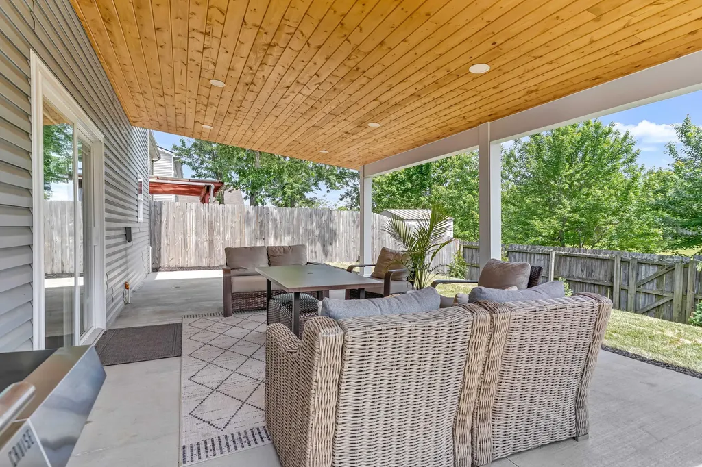 136 Baybrook Circle Nicholasville KY 40356