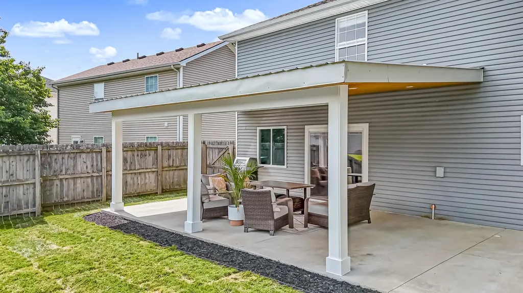 136 Baybrook Circle Nicholasville KY 40356