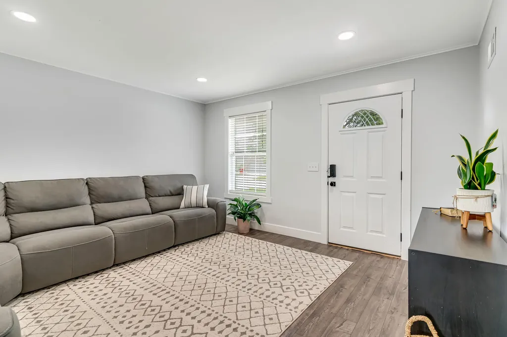 136 Baybrook Circle Nicholasville KY 40356