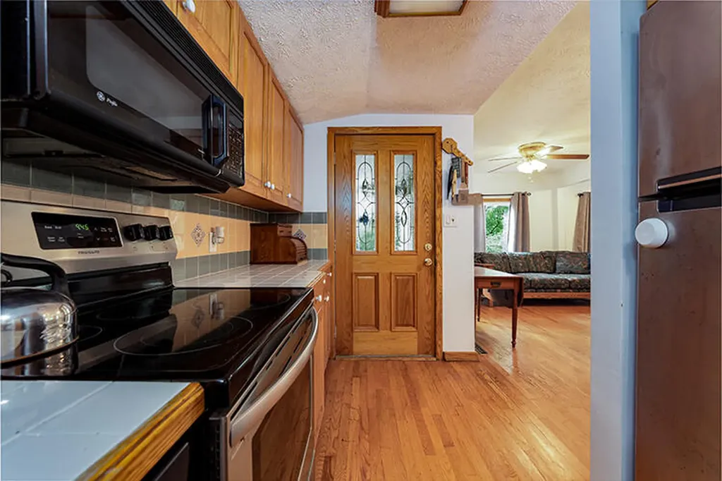 392 Lakeview Point Road Harrodsburg KY 40330
