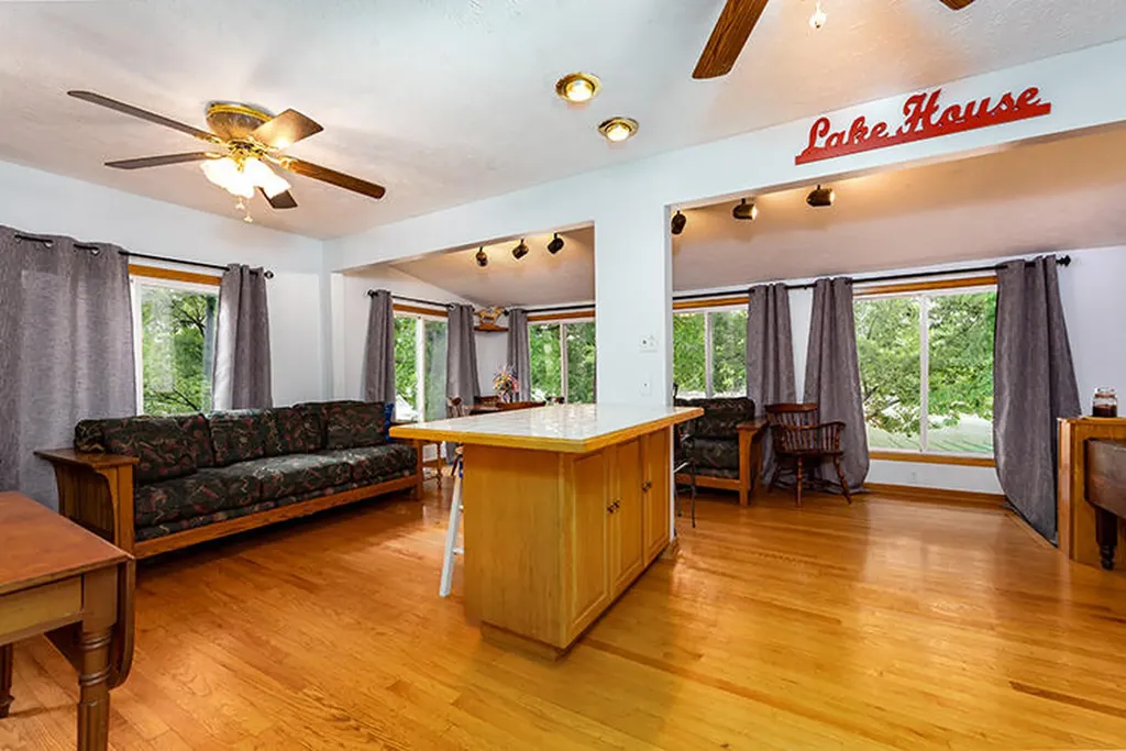 392 Lakeview Point Road Harrodsburg KY 40330