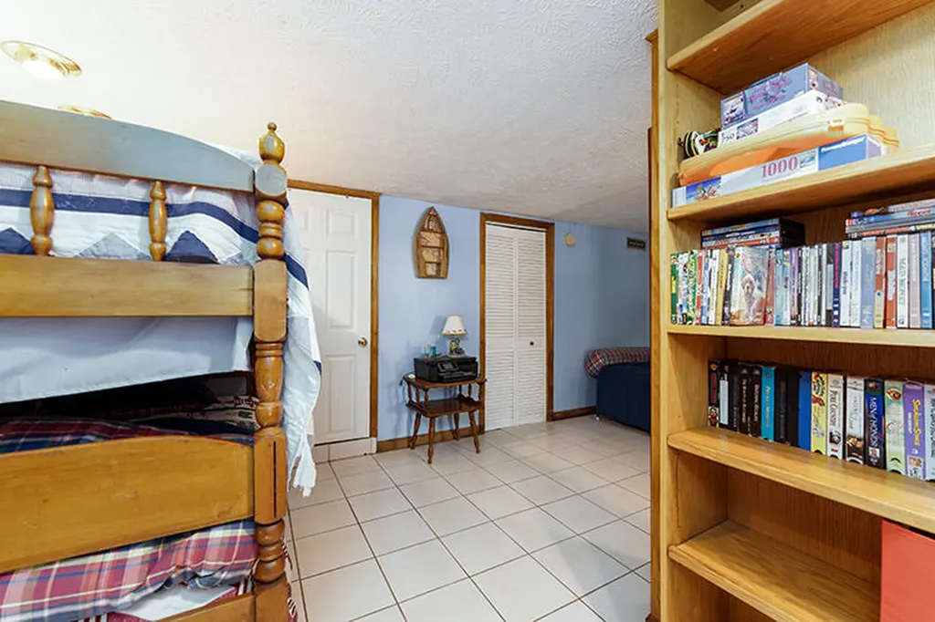 392 Lakeview Point Road Harrodsburg KY 40330