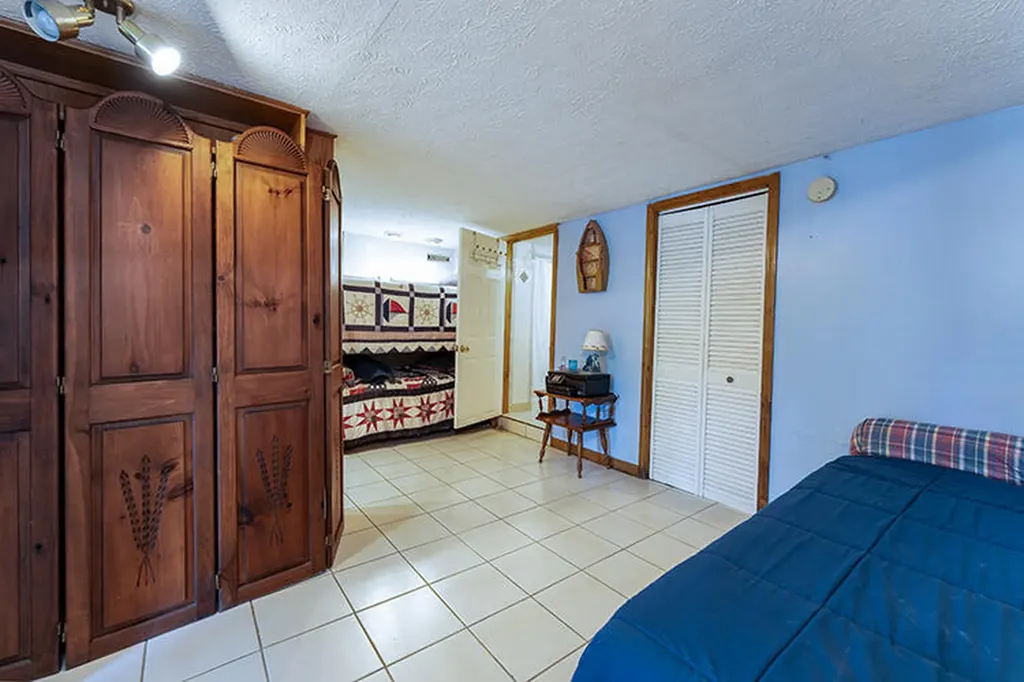 392 Lakeview Point Road Harrodsburg KY 40330