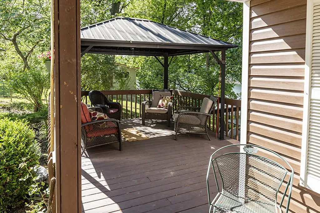 392 Lakeview Point Road Harrodsburg KY 40330