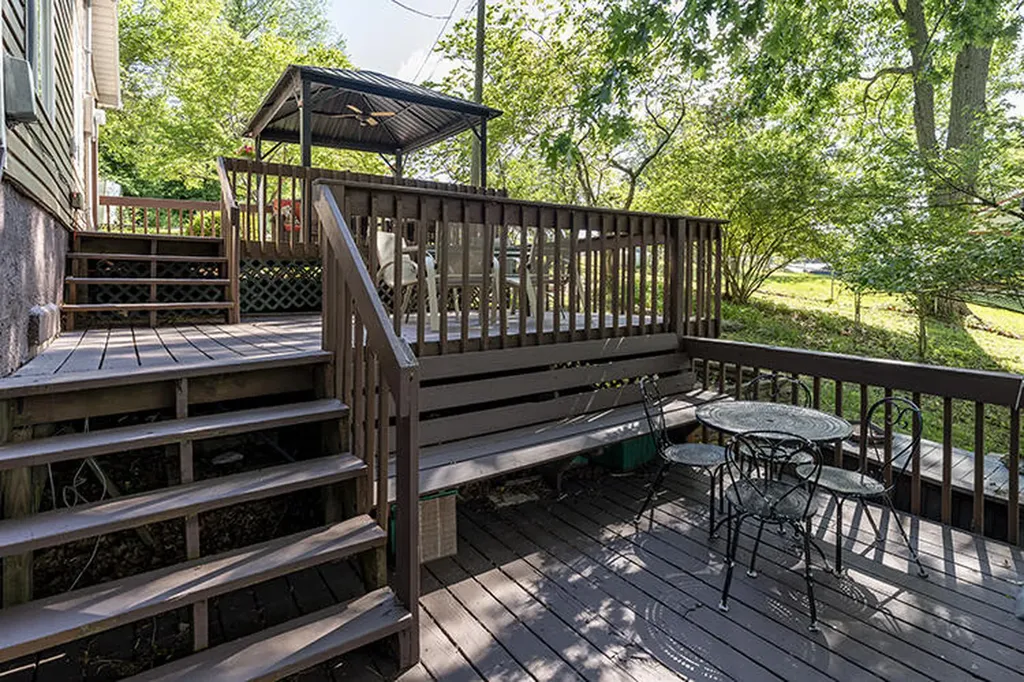 392 Lakeview Point Road Harrodsburg KY 40330