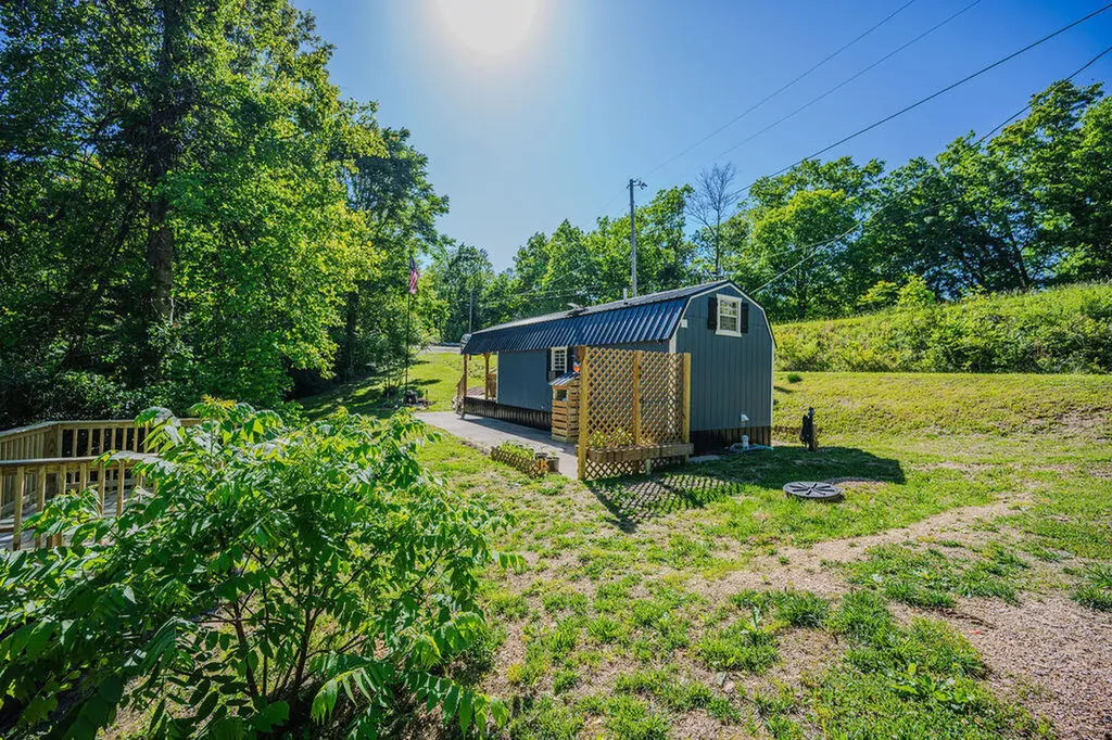 22 Randa Smith Road Beattyville KY 41311