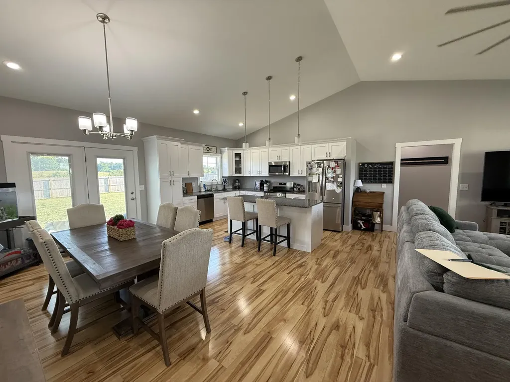 243 Arden Drive London KY 40741