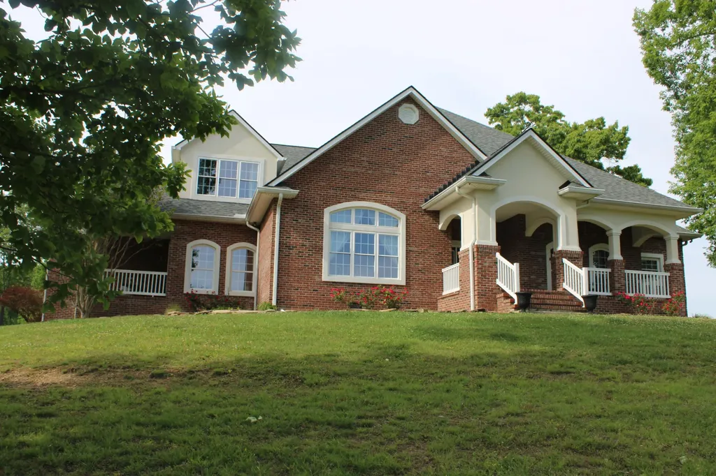 80 Seven Oaks Corbin KY 40701