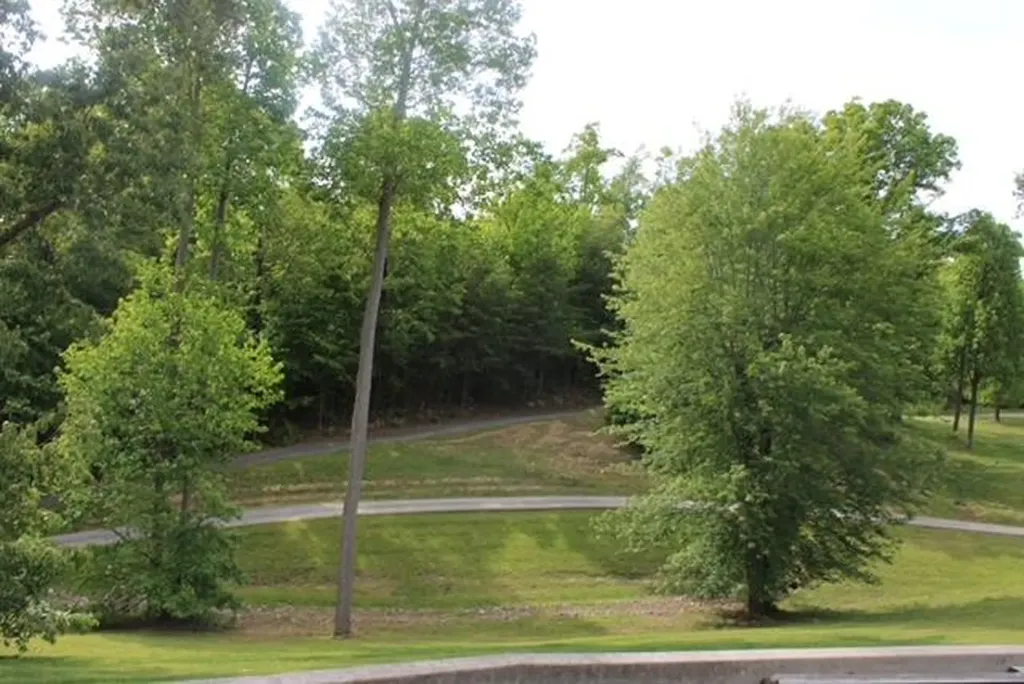 80 Seven Oaks Corbin KY 40701