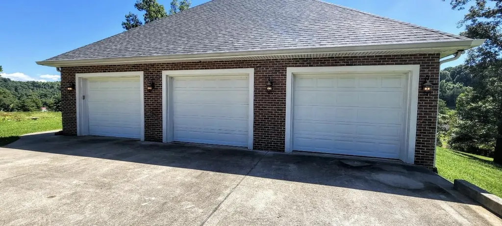 80 Seven Oaks Corbin KY 40701