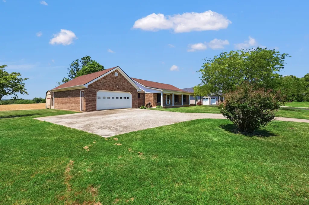 168 Dory Drive Salvisa KY 40372