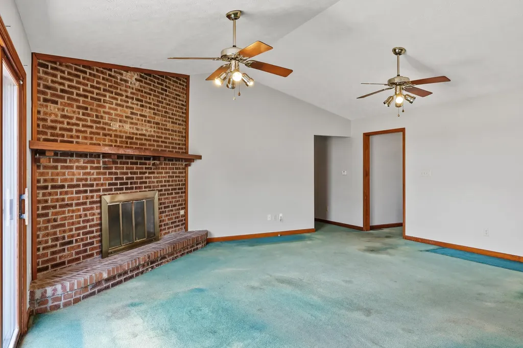 168 Dory Drive Salvisa KY 40372