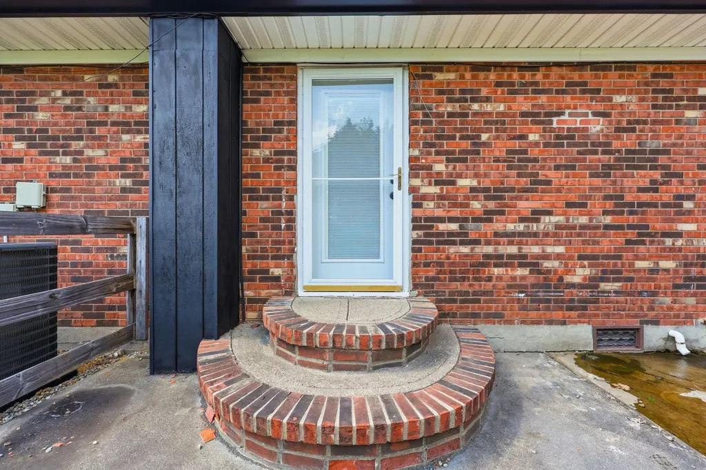 607 Keeneland Drive Bardstown KY 40004
