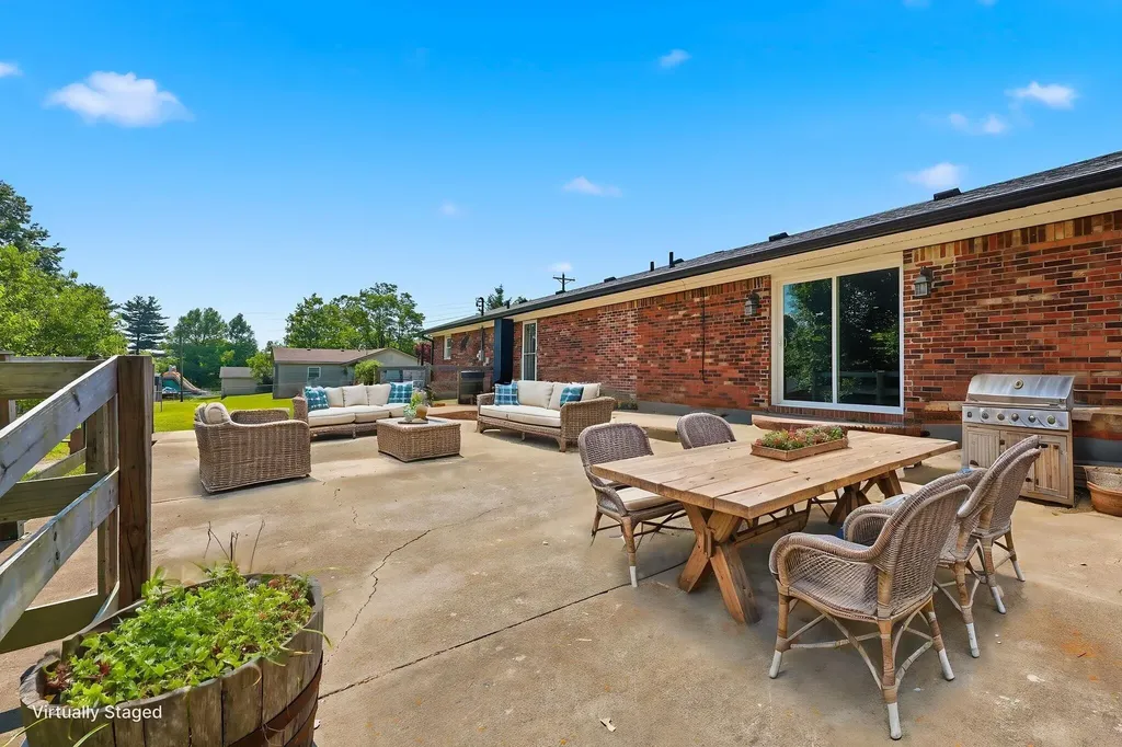 607 Keeneland Drive Bardstown KY 40004