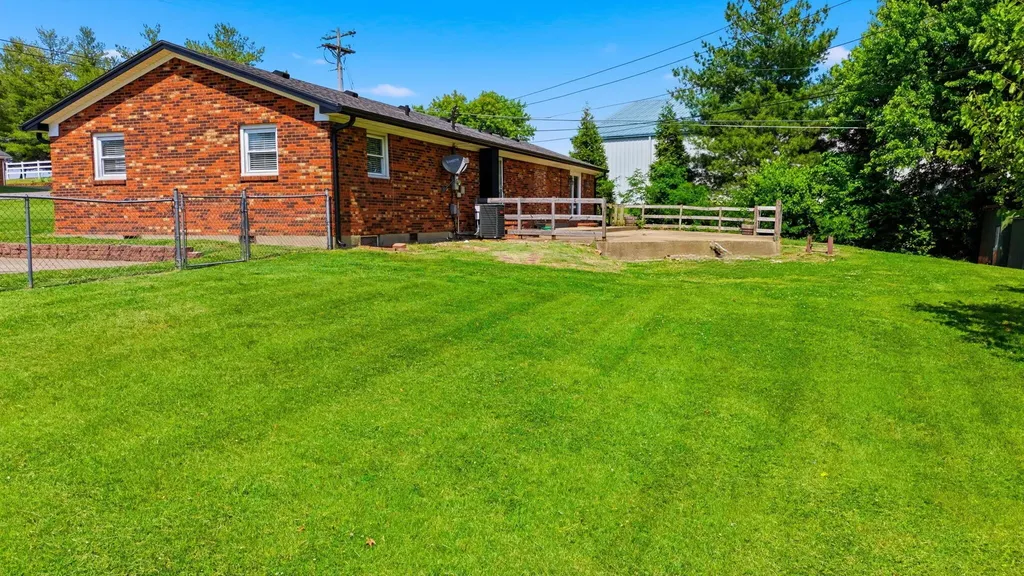 607 Keeneland Drive Bardstown KY 40004