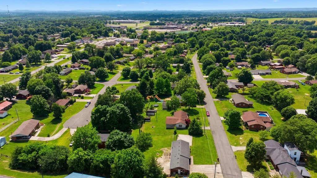 607 Keeneland Drive Bardstown KY 40004