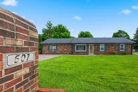 607 Keeneland Drive Bardstown KY 40004