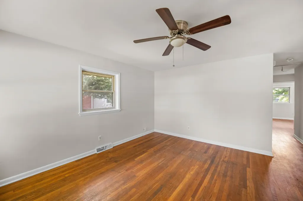 1644 Brittany Lane Lexington KY 40504