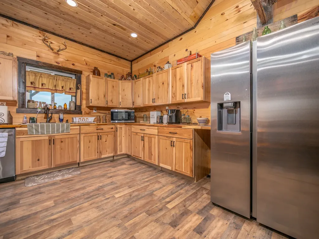 2850 Tea Run Road Ewing KY 41039