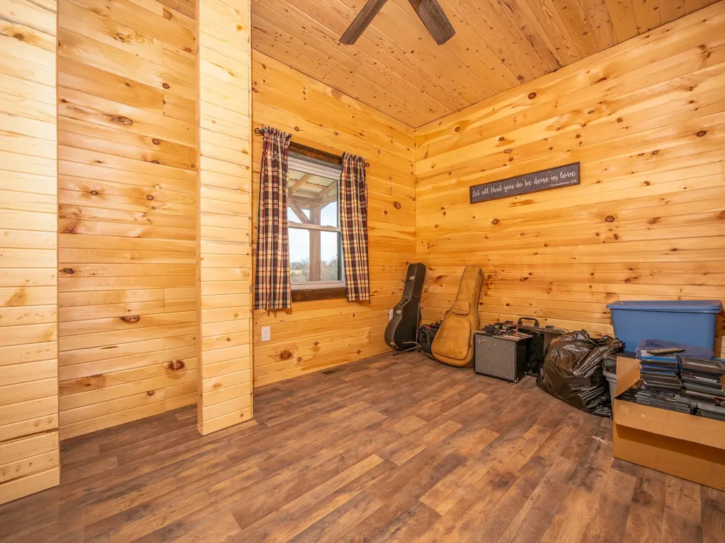 2850 Tea Run Road Ewing KY 41039