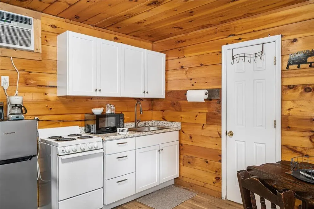 1922 Star Gap Road Stanton KY 40380
