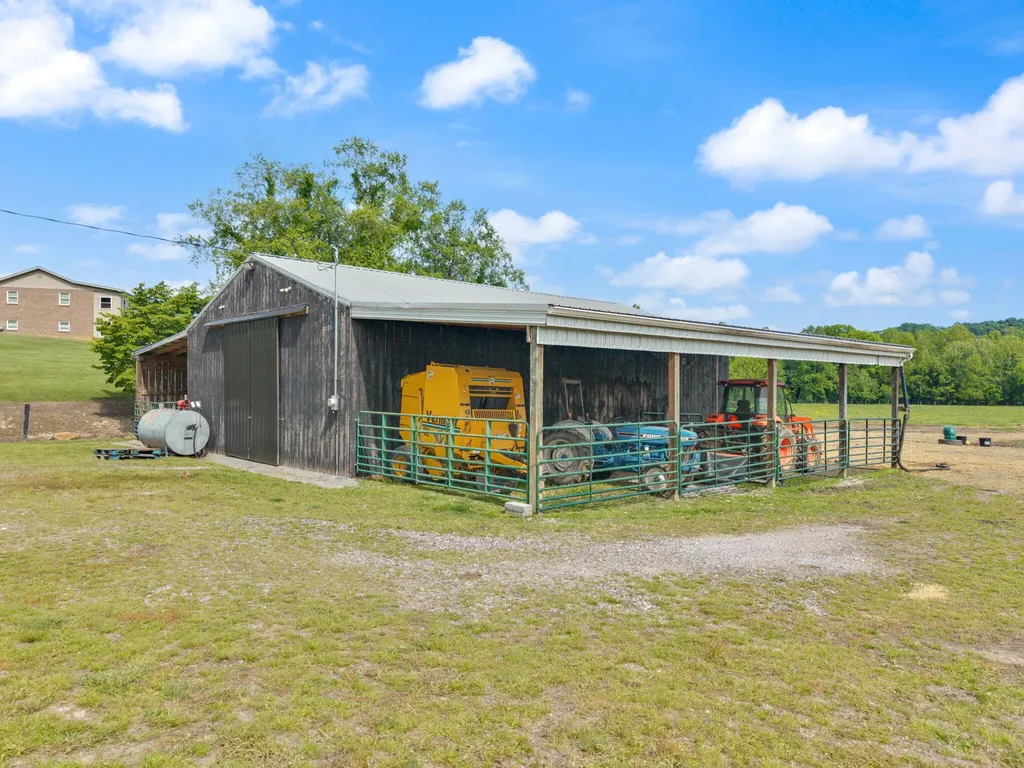2560 Mcbrayer Road Clearfield KY 40313