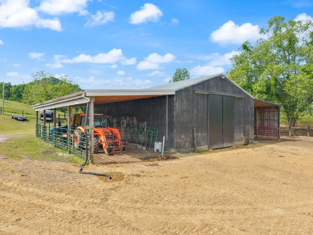 2560 Mcbrayer Road Clearfield KY 40313