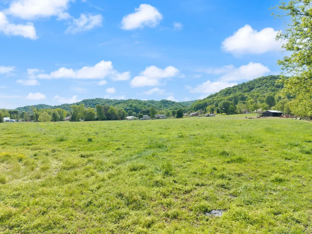 2560 Mcbrayer Road Clearfield KY 40313