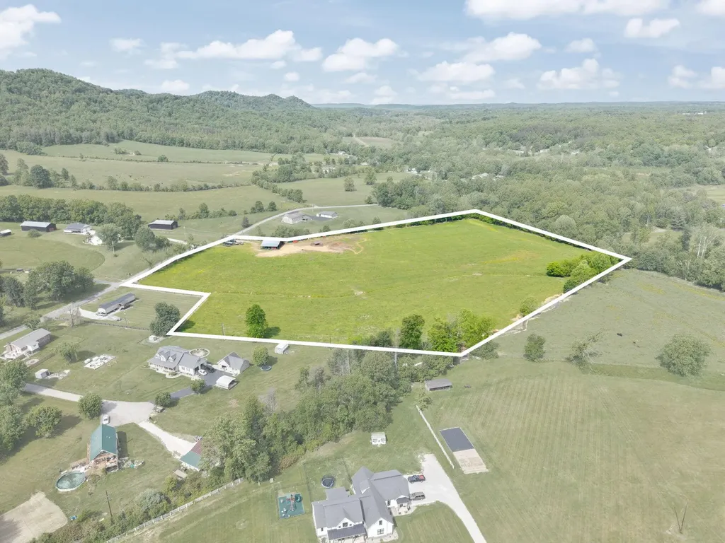 2560 Mcbrayer Road Clearfield KY 40313