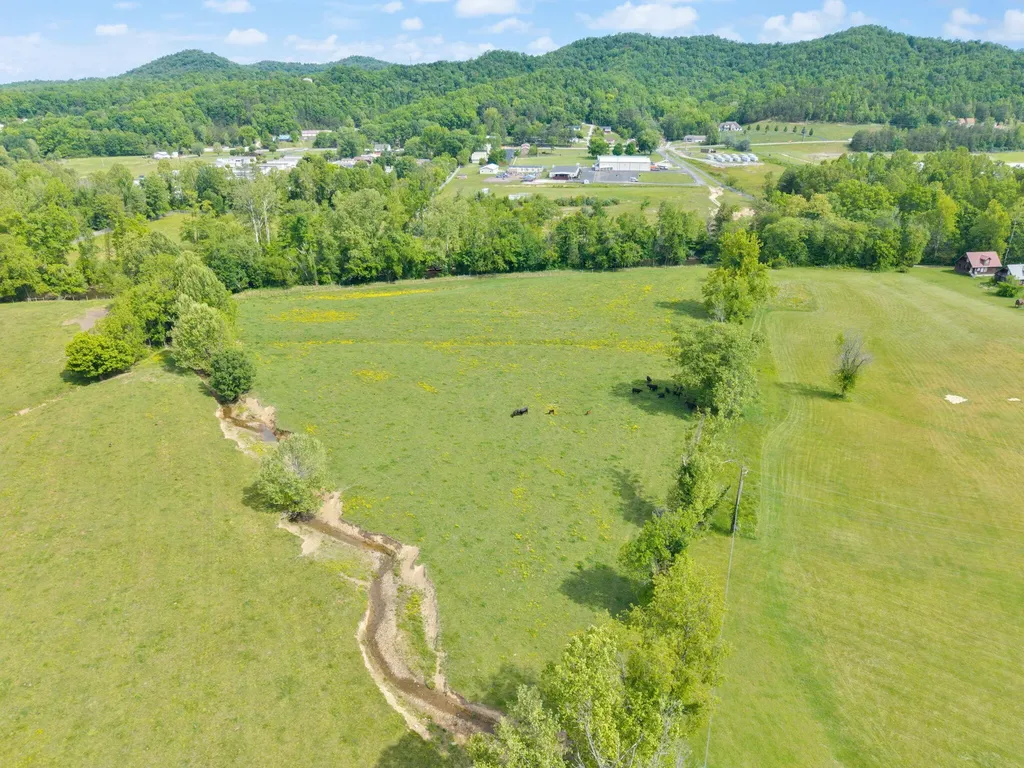 2560 Mcbrayer Road Clearfield KY 40313