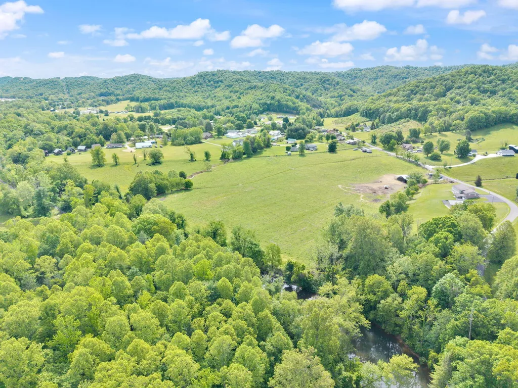 2560 Mcbrayer Road Clearfield KY 40313