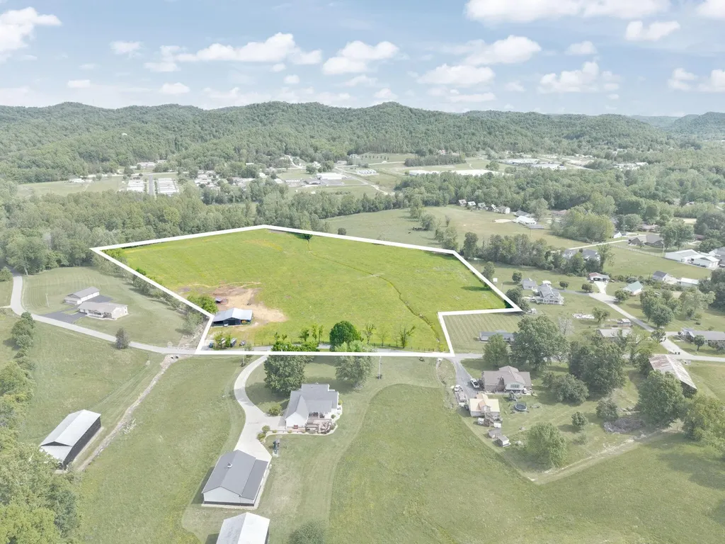 2560 Mcbrayer Road Clearfield KY 40313