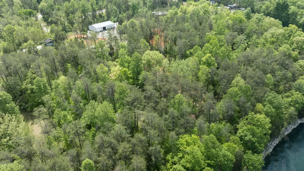 2040 Echo Point Road Bronston KY 42518