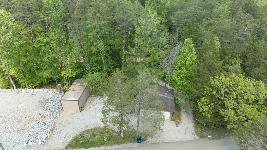 2040 Echo Point Road Bronston KY 42518