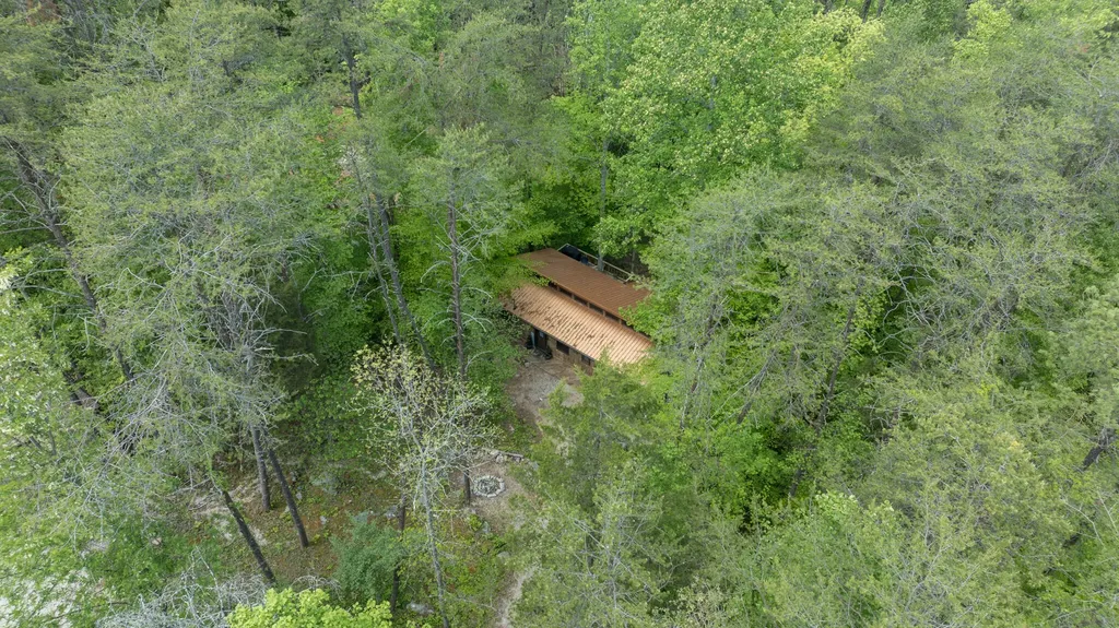 2040 Echo Point Road Bronston KY 42518